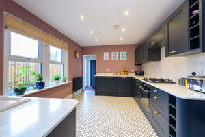 Kitchen- click for photo gallery